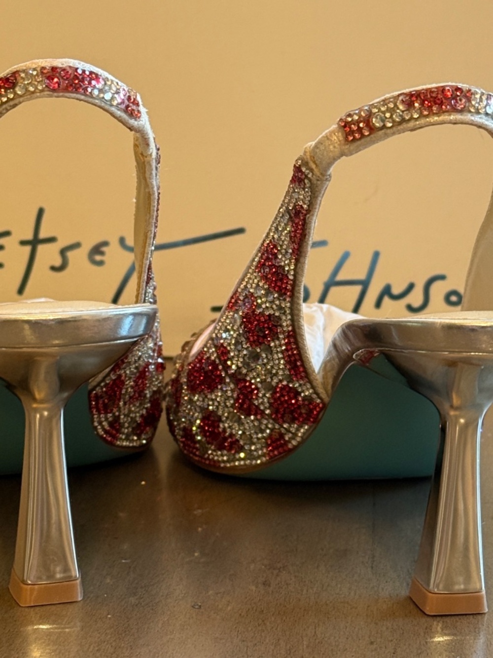 Betsey Johnson sling back heels pumps womens 9 rhinestone hearts Mya - Picture 4 of 12